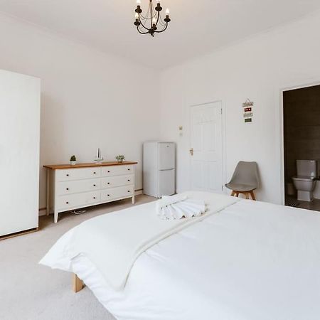 Spacious Ensuite Room Near Top Tourist Attractions Londres Exterior foto